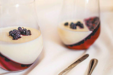 Panna cotta z jagodami